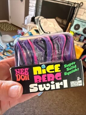 Schylling Needoh- Nice Berg- PINK SWIRL!!